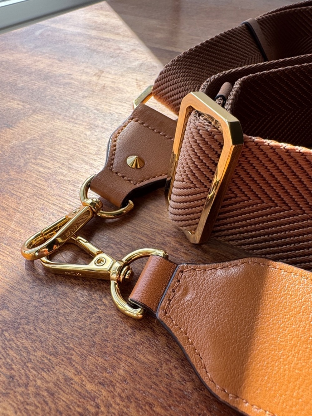 MCM Sling- Crossbody- Bum- Belt bag- All in one! - Picture 4 of 10